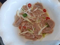 -怡豪大饭店·银顶旋转餐厅