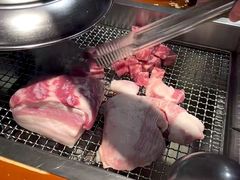 -肉甲韩国木炭烤肉(新壹街1店)