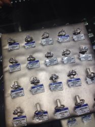 -威德钻石-克拉钻大本营(南京东路店)