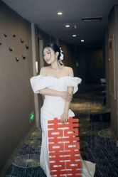 -Lady  Jane高端婚纱礼服馆