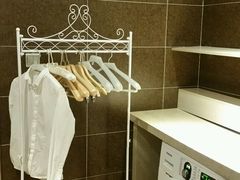 -西安大雁塔科技大学地铁站亚朵酒店