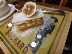 水蜜桃酥皮拿破仑饼-Entrecôte 法国牛扒馆(保利·时光里店)