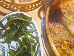 -洱火云南酸菜牛肉火锅(石景山当代商城店)