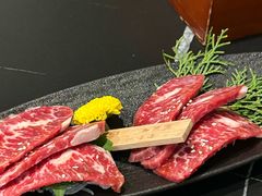 -山川小町·极番烧肉(新地假日广场店)