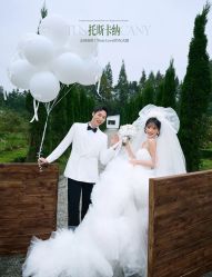 -雅云婚纱摄影工作室旗舰店