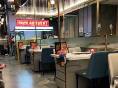 大堂-海底捞火锅(长宁路龙之梦店)