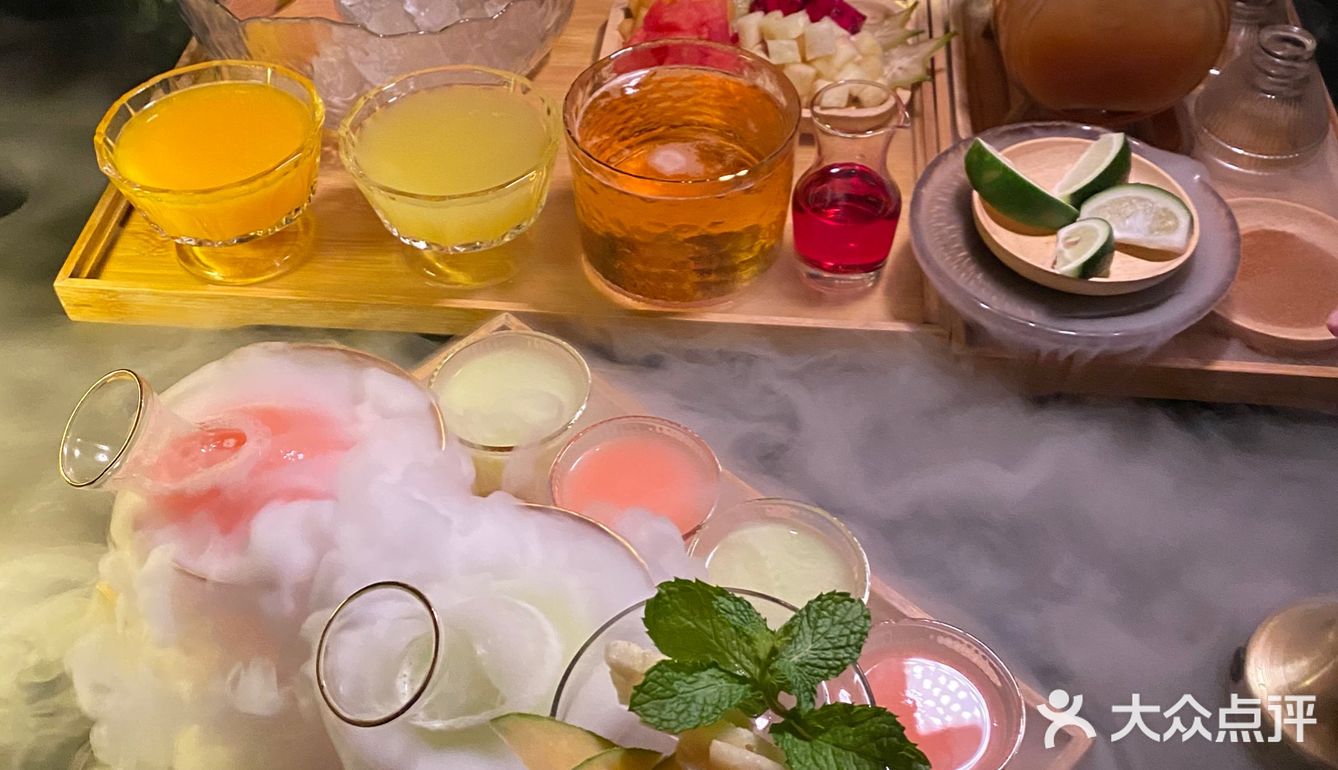 发个以前的探店，一个宝藏酒吧餐厅 服务就有前台小姐姐