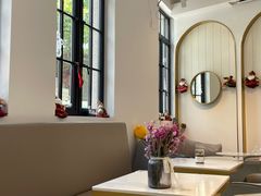 -Fridi Patisserie Cafe