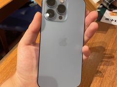 -Apple零售店(华贸购物中心店)