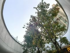 -瑞虹新天地月亮湾