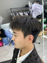 -藤野造型烫发染发