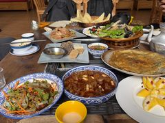 -三锅莊·牦牛肉火锅·香格里拉特色藏餐宴请餐厅(菱角塘路店)