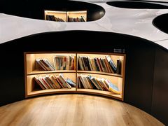 -涨巢·潮玩水疗局