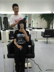 点击看大图 中发-尚·丹尼Hair