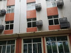 -武汉外国语学校