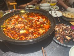 -小饕荟雅安贡椒鱼鲜馆(广福桥店)