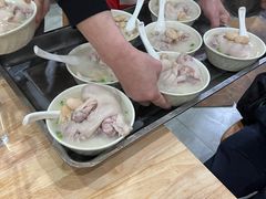 -雷祖芳老妈蹄花店