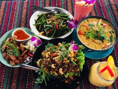 -Tikky Cafe