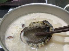 -红鼎豆捞·非遗鲍皇汤火锅(宝丰路店)