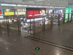 -麦当劳(上海虹桥站30B检票口楼上)
