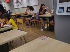 用餐区-吉野家(锦辉商城黄河路店)