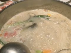 -煲王粤菜餐厅(中侨中心店)