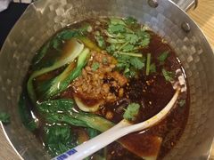 -魔都三兄弟酸辣粉·蘸卤炸串(虹桥万科店)