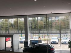 -上海冠松华奥奥迪4S店(张江店)