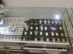 -AI艾耳·专业手工耳洞·穿孔美学馆