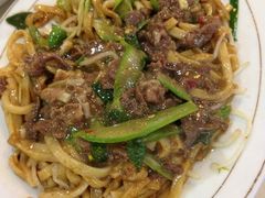 湿炒牛河中份-潮泰牛肉火锅 · 创于1992年(车公庙店)