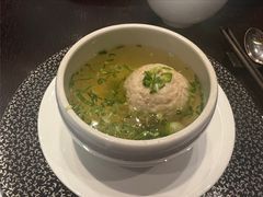 鸡汁清炖狮子头-萬國春·中菜馆(颐和公馆店)