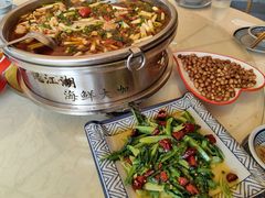 -牟记江湖特色重庆菜鱼蛋青蛙黄鳝海参(巴南区鱼洞鲁能店)