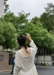 -Eling伊林彩妆·化妆培训(河西奥体店)
