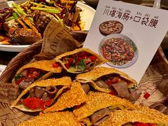 -麻辣总动员·川派海鲜·现炒浇头面·自贡菜(五彩城店)