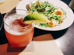 温热海鲜沙拉配牛油果-Mercato莫卡多露台餐厅与酒吧(K11店)