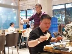 大堂-黄记煌三汁焖锅(欢乐海岸店)