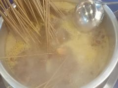 经典锅-马路边边串串香(大成路店)