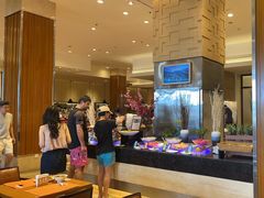 -亚龙湾希尔顿自助餐厅·海鲜·烧烤·沙滩BBQ·现场乐队