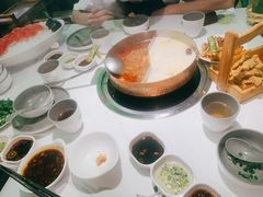 胡椒猪肚鸡-洪氏嗨捞·广东猪肚鸡·椰子鸡火锅(西咸万象城店)