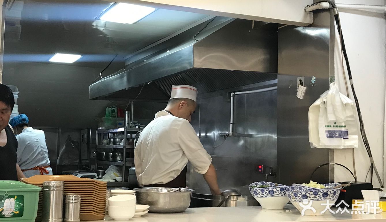 冬日里的暖阳，本地blunch，牛杂汤[胜利]