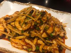 鱼香肉丝-三俞竹苑(红旗街万达店)