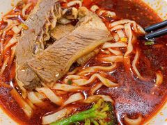 金牌麻辣牛肉面-康师傅私房牛肉面(北京南站店)
