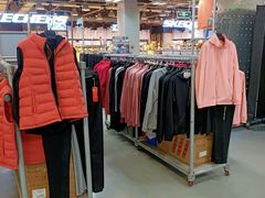 -上品折扣(回龙观店)