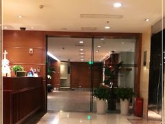 -上海龙之梦万丽酒店游泳池