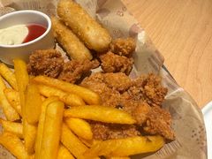 -菲滋意式餐厅(富阳东方茂店)