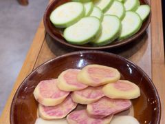 云南花心土豆片-阿山卓·野生菌火锅·纳西火塘烤肉