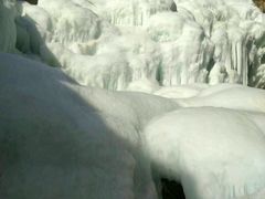 -大平台龙居瀑布旅游区