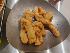 -蓉三少冒烤鸭·四川小吃集(北京首店)