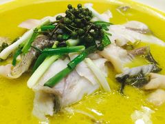 -春天里·老街坊餐厅(港隆广场店)