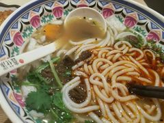 -鑫花溪牛肉米粉(人民广场店)